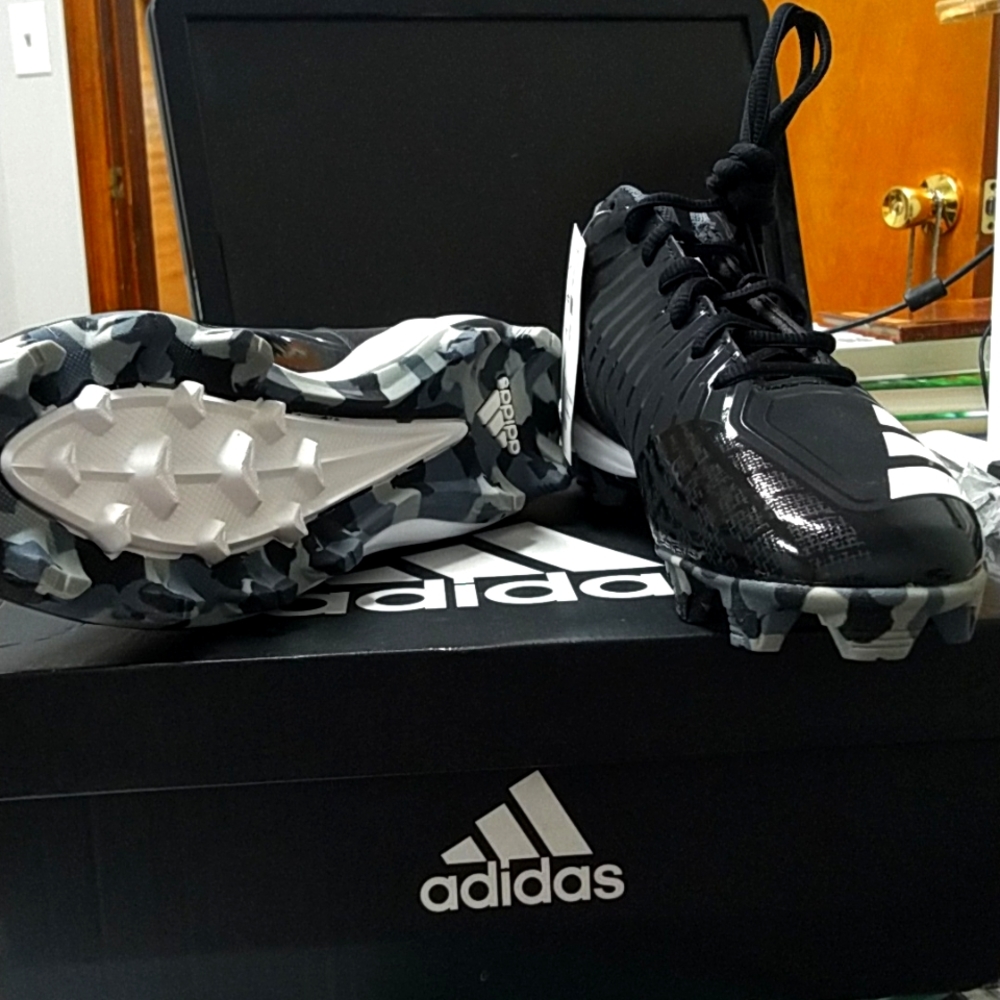 Adidas Men's Baseball Cleats Size 7 NWT